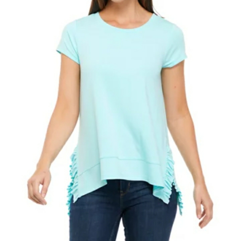 - CROWN & IVY HIGH LOW SIDE RUFFLE TOP NWT